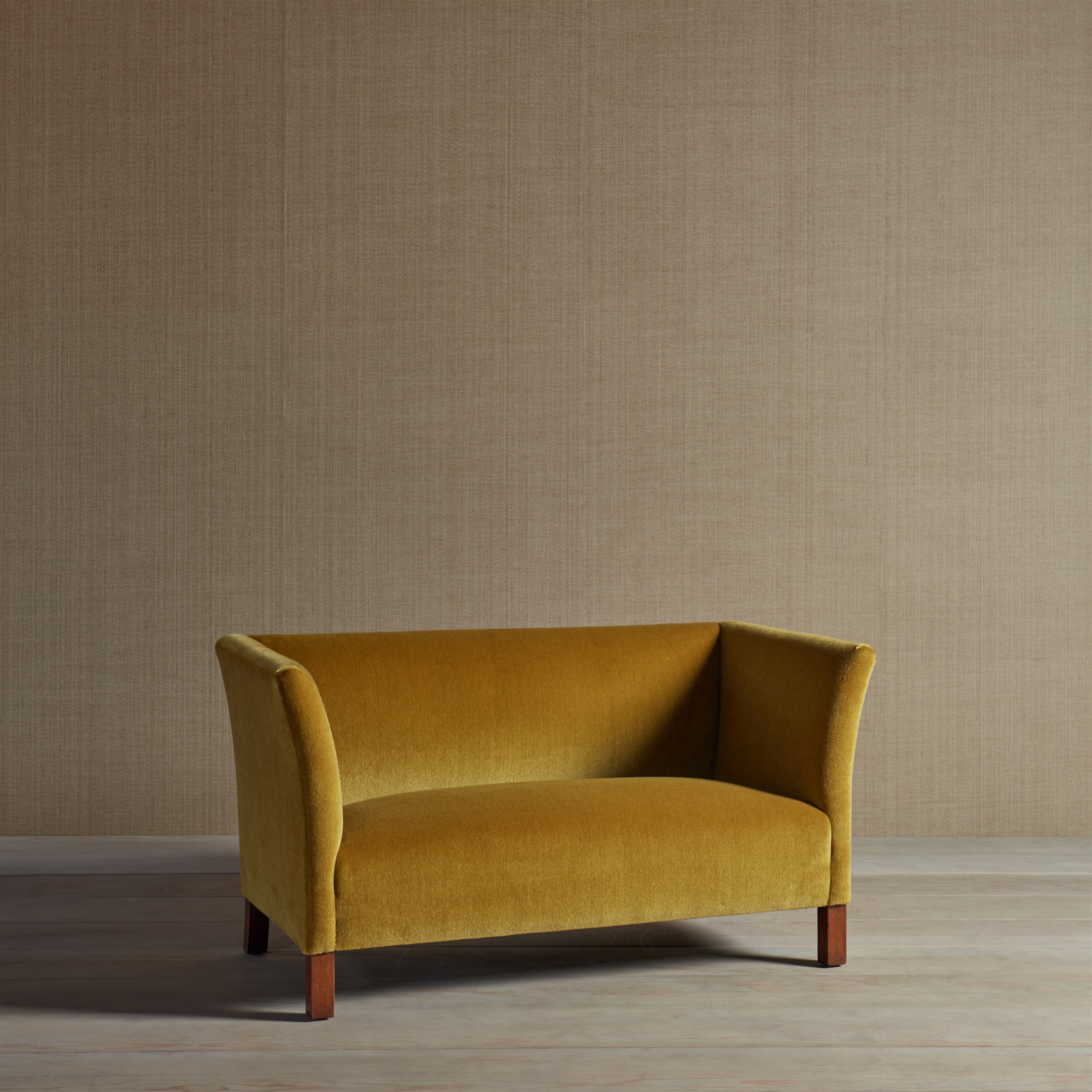 The image of an Mid-Century Modern Settee product