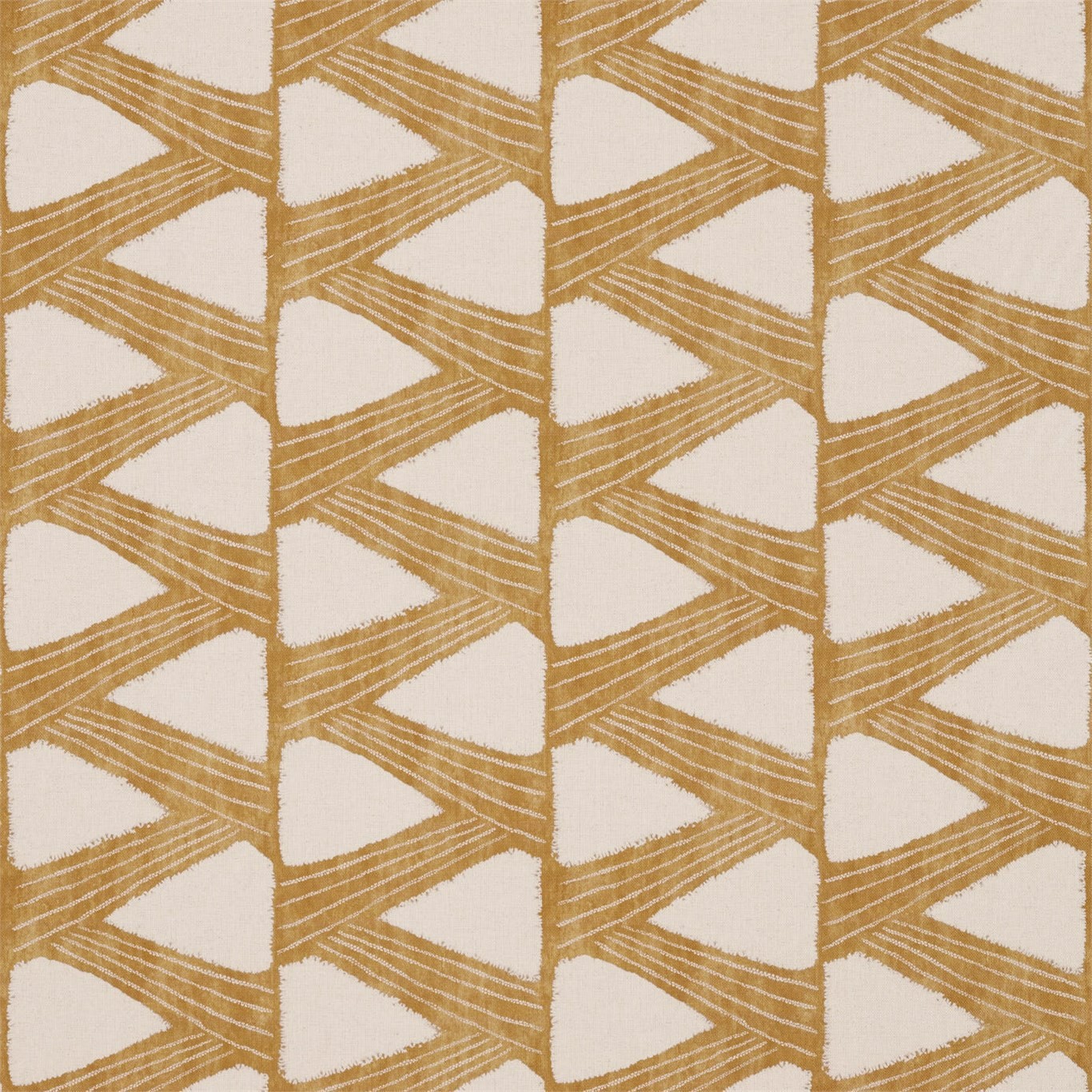 a beige and white rug with a pattern on it